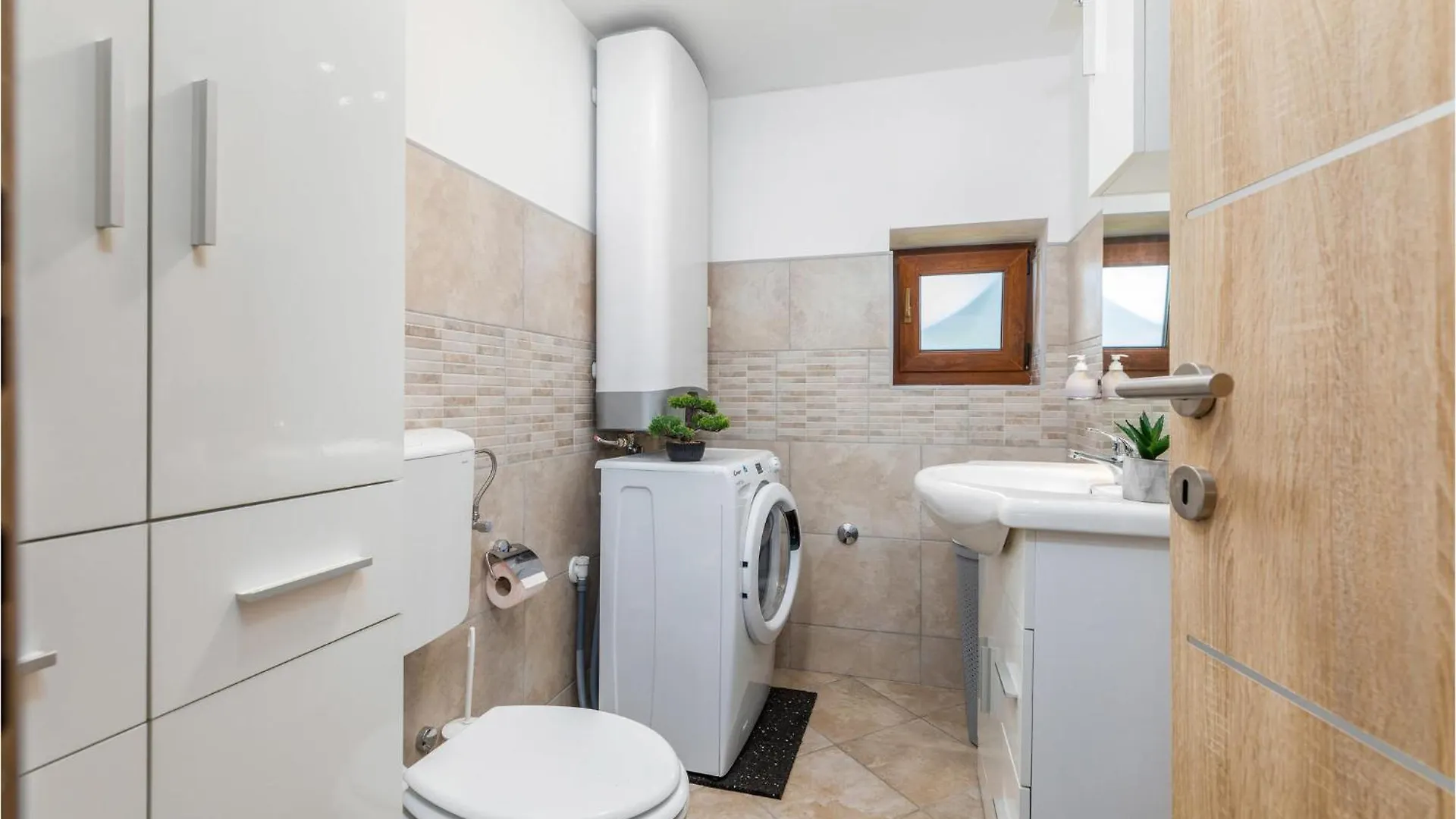 4 Bedroom Gorgeous Home In Vodnjan